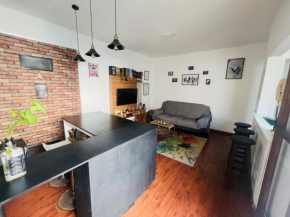 Modern & Spacious Apartment